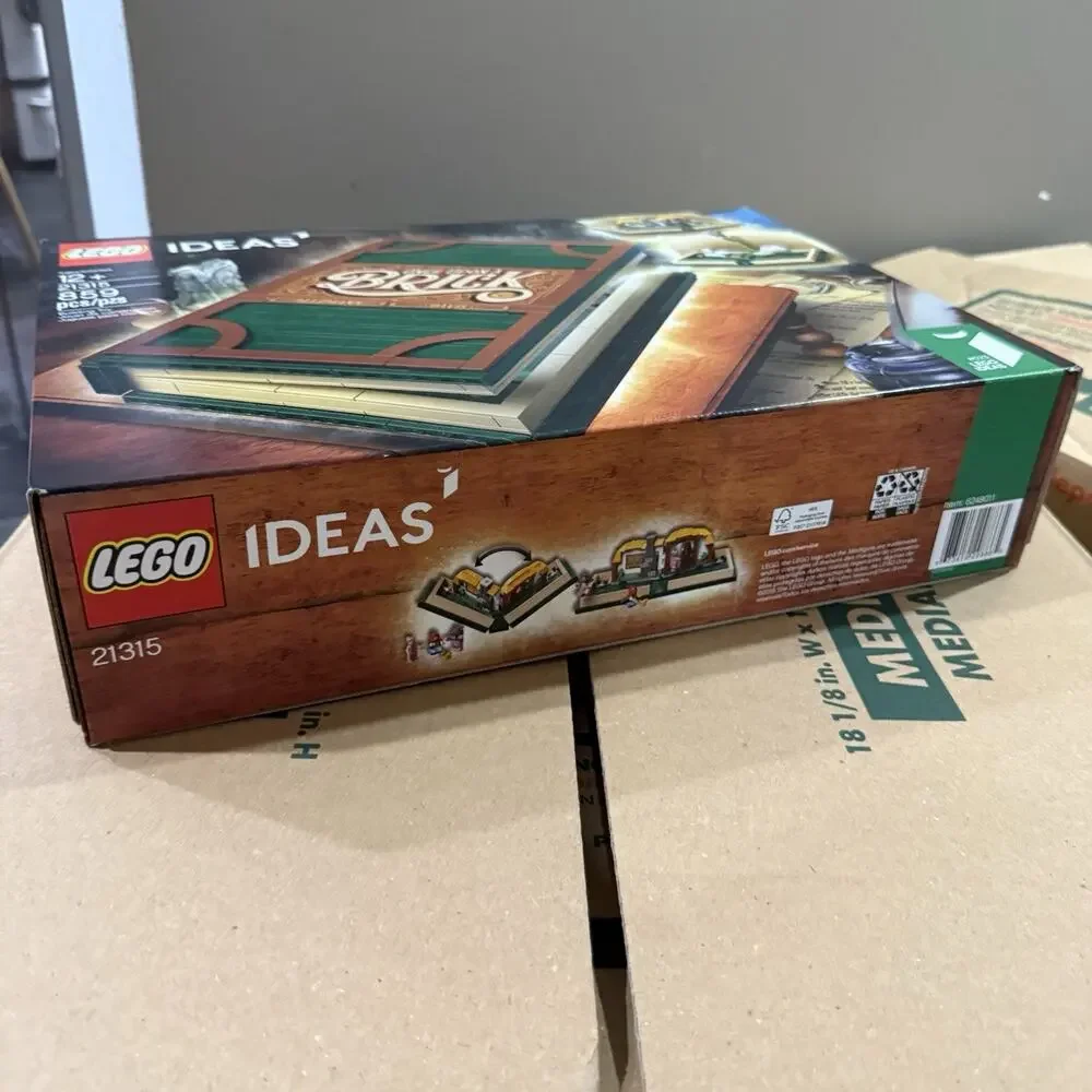LEGO Ideas: Pop-Up Book (21315) New In Sealed Box